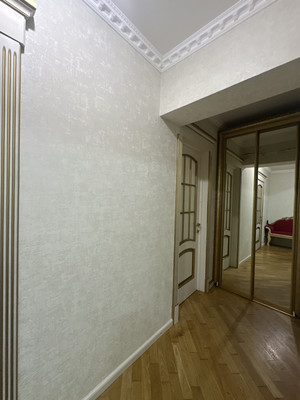 Продам трехкомнатную (3-комн.) квартиру, Ватутина ул, 4, Нальчик г