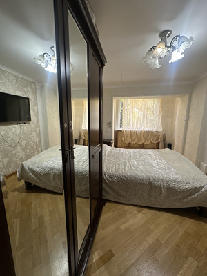 Продам трехкомнатную (3-комн.) квартиру, Ватутина ул, 4, Нальчик г