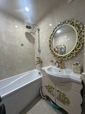 Продам трехкомнатную (3-комн.) квартиру, Ватутина ул, 4, Нальчик г