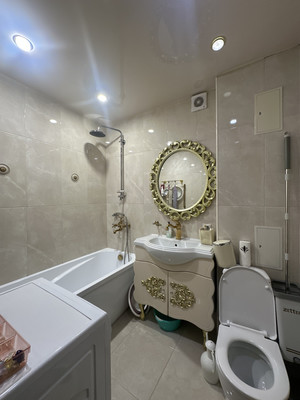 Продам трехкомнатную (3-комн.) квартиру, Ватутина ул, 4, Нальчик г