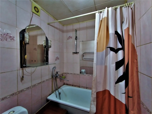 Продам однокомнатную (1-комн.) квартиру, Чайковского ул, 129, Нижний Тагил г