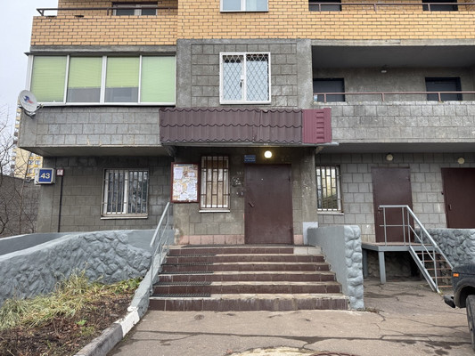 Продам двухкомнатную (2-комн.) квартиру, ДЗФС мкр, 43, Дмитров г