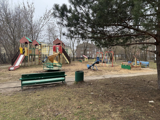 Продам двухкомнатную (2-комн.) квартиру, ДЗФС мкр, 43, Дмитров г