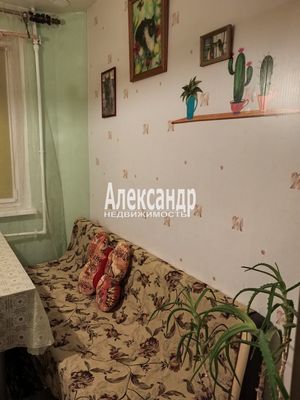 Продам однокомнатную (1-комн.) квартиру, Комсомольская ул, 10, Кирпичное п