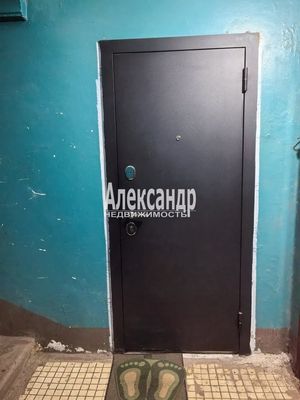 Продам однокомнатную (1-комн.) квартиру, Комсомольская ул, 10, Кирпичное п