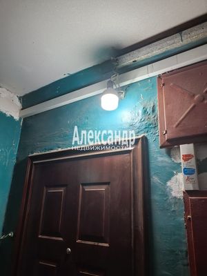 Продам однокомнатную (1-комн.) квартиру, Комсомольская ул, 10, Кирпичное п