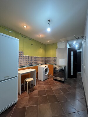 Продам однокомнатную (1-комн.) квартиру, Пролетарский пр-кт, 13, Москва г