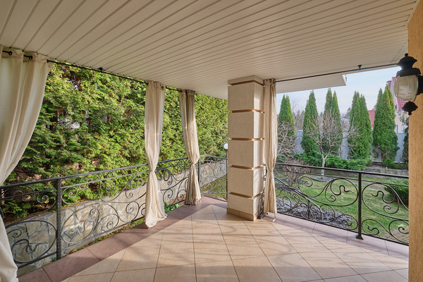 Продам коттедж, Центральная (Подрезково мкр.) ул, 10, Химки г, 0 км от города