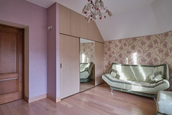 Продам коттедж, Центральная (Подрезково мкр.) ул, 10, Химки г, 0 км от города