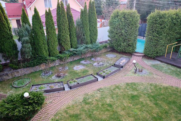 Продам коттедж, Центральная (Подрезково мкр.) ул, 10, Химки г, 0 км от города