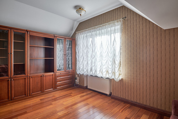 Продам коттедж, Центральная (Подрезково мкр.) ул, 10, Химки г, 0 км от города