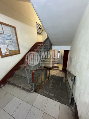 Продам трехкомнатную (3-комн.) квартиру, Ленинградское ш, 9к3, Москва г