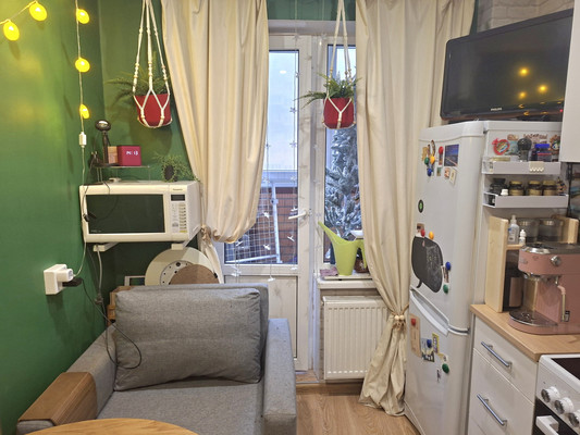 Продам однокомнатную (1-комн.) квартиру, Петровский б-р, 7, Мурино п