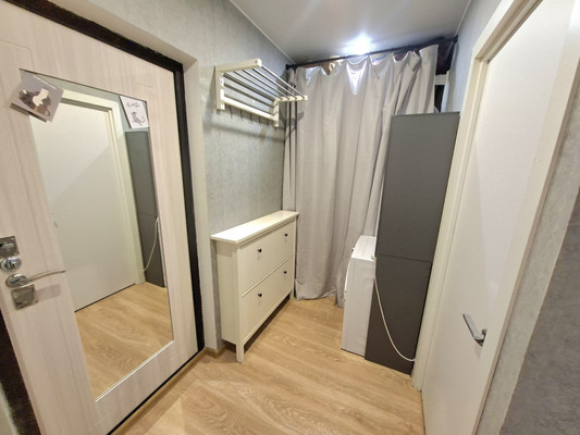 Продам однокомнатную (1-комн.) квартиру, Петровский б-р, 7, Мурино п