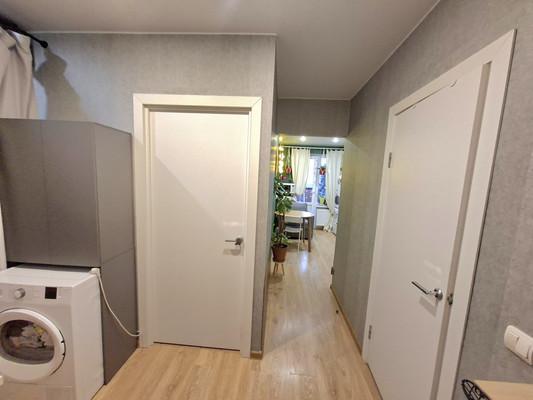 Продам однокомнатную (1-комн.) квартиру, Петровский б-р, 7, Мурино п