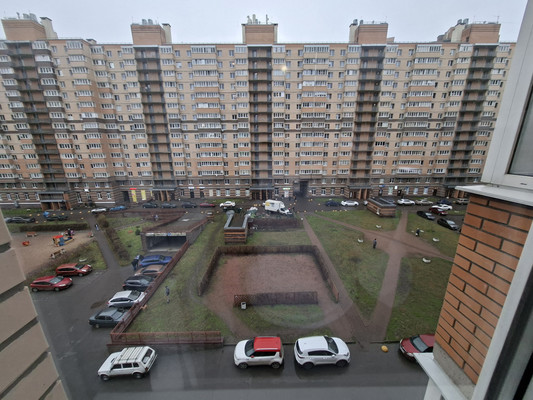 Продам однокомнатную (1-комн.) квартиру, Петровский б-р, 7, Мурино п