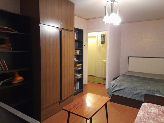 Продам однокомнатную (1-комн.) квартиру, Свердлова ул, 44к2, Мурманск г