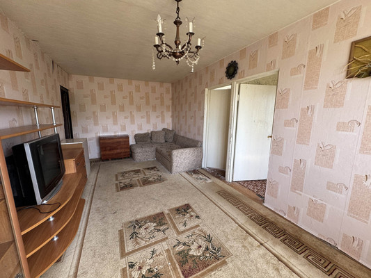 Продам многокомнатную квартиру, Дмитровская ул, 31, Базарово д