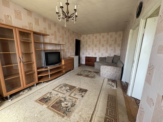 Продам многокомнатную квартиру, Дмитровская ул, 31, Базарово д