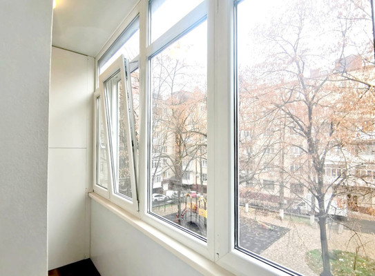 Продам трехкомнатную (3-комн.) квартиру, Театральный пр-кт, 40/73, Ростов-на-Дону г