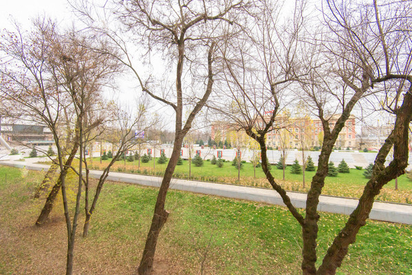 Продам трехкомнатную (3-комн.) квартиру, Театральный пр-кт, 40/73, Ростов-на-Дону г