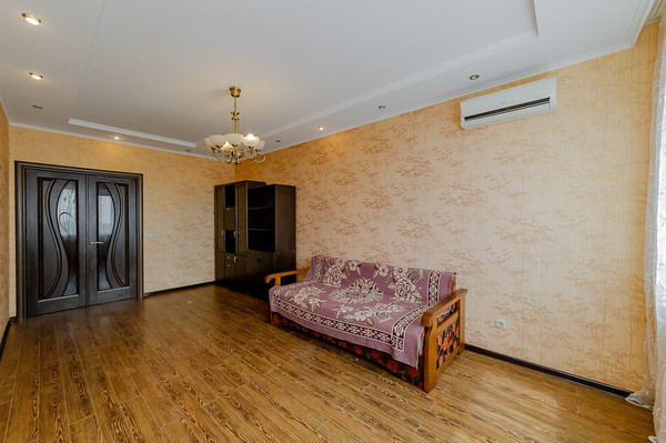 Продам однокомнатную (1-комн.) квартиру, Кубанская ул, 47, Краснодар г