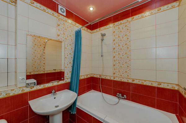 Продам однокомнатную (1-комн.) квартиру, Кубанская ул, 47, Краснодар г