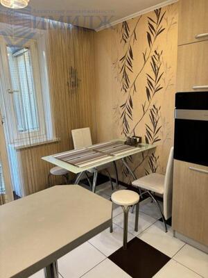 Сдам двухкомнатную (2-комн.) квартиру, Водопьянова ул, 8А, Красноярск г