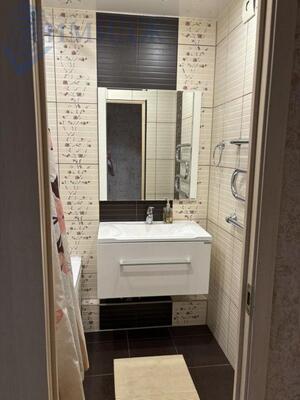 Сдам двухкомнатную (2-комн.) квартиру, Водопьянова ул, 8А, Красноярск г