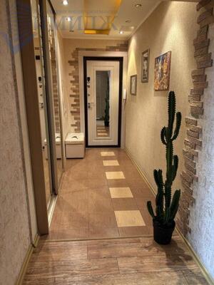 Сдам двухкомнатную (2-комн.) квартиру, Водопьянова ул, 8А, Красноярск г