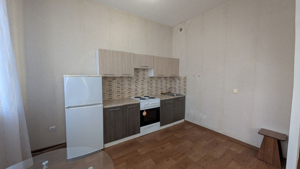 Продам двухкомнатную (2-комн.) квартиру, Зеленая (Зеленый Берег мкр.) ул, 10, Маркова рп