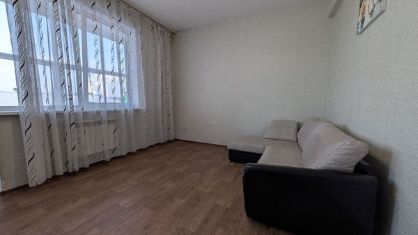 Продам двухкомнатную (2-комн.) квартиру, Зеленая (Зеленый Берег мкр.) ул, 10, Маркова рп