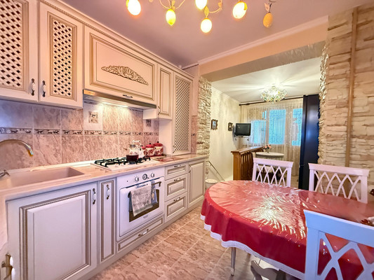 Продам многокомнатную квартиру, Тарчокова ул, 30, Нальчик г