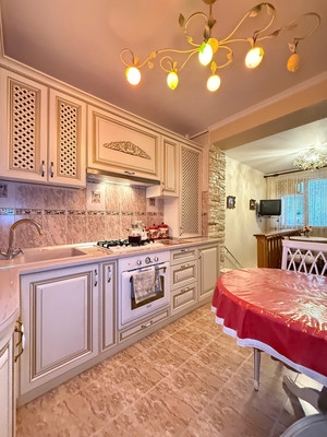 Продам многокомнатную квартиру, Тарчокова ул, 30, Нальчик г