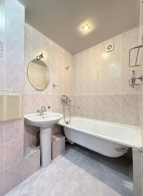 Продам многокомнатную квартиру, Тарчокова ул, 30, Нальчик г