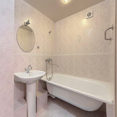 Продам многокомнатную квартиру, Тарчокова ул, 30, Нальчик г