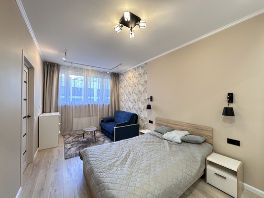 Продам однокомнатную (1-комн.) квартиру, Полковника Романова ул, 5, Нагорное п