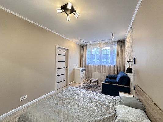 Продам однокомнатную (1-комн.) квартиру, Полковника Романова ул, 5, Нагорное п