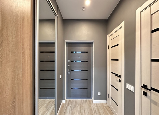 Продам однокомнатную (1-комн.) квартиру, Полковника Романова ул, 5, Нагорное п