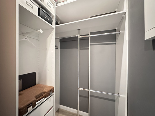 Продам однокомнатную (1-комн.) квартиру, Полковника Романова ул, 5, Нагорное п