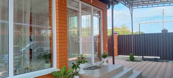 Продам дом, Октябрьская ул, Азовская ст-ца, 0 км от города