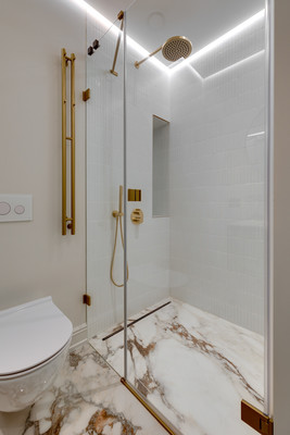 Продам трехкомнатную (3-комн.) квартиру, Поклонная ул, 9, Москва г