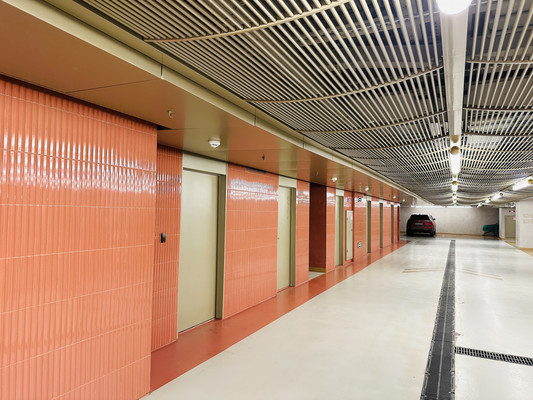 Продам трехкомнатную (3-комн.) квартиру, Поклонная ул, 9, Москва г