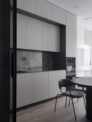 Продам трехкомнатную (3-комн.) квартиру, Винницкая ул, 8, Москва г