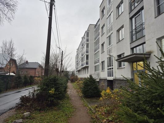 Продам однокомнатную (1-комн.) квартиру, Гражданская ул, 1А, Зеленогорск г