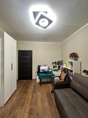 Продам двухкомнатную (2-комн.) квартиру, 4, СНТ Южное тер