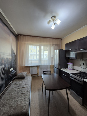 Продам однокомнатную (1-комн.) квартиру, Невельская ул, 4, Троицкое с