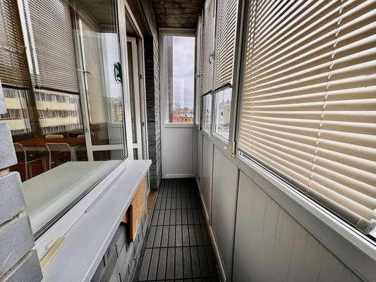 Продам двухкомнатную (2-комн.) квартиру, Просвещения ул, 27, Ишим г