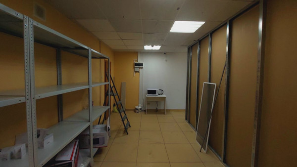 Сдам торговое помещение 45 м2, Октябрьская ул, 16, Казань г