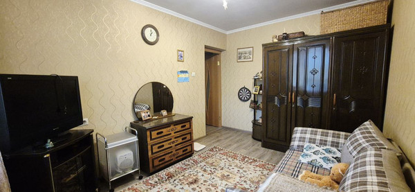 Продам двухкомнатную (2-комн.) квартиру, 2-я Северная ул, 32, Южно-Сахалинск г